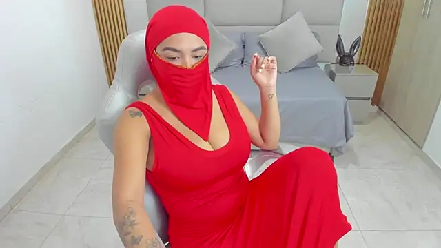 Snapshot of Raizel_kazem chatting on November 26, 2:06 pm Raizel kazem online show from November 26, 2:06 pm