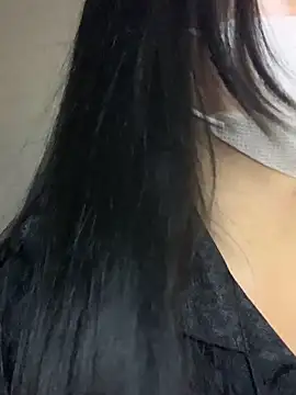 lana-kan online show from May 6, 3:49 pm