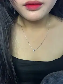 lana-kan online show from February 6, 1:40 pm