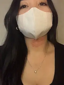 lana-kan online show from March 5, 1:40 pm