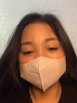 lana-kan online show from February 24, 1:45 pm