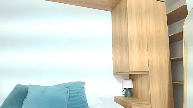 Snapshot of emma_cook_ chatting on November 29, 8:42 pm emma cook online show from November 29, 8:42 pm