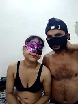 Sexy komal02 online show from December 22, 8:58 am