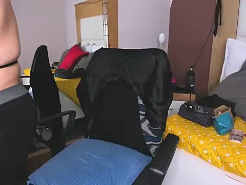 MilaFoxxy online show from November 28, 11:43 am