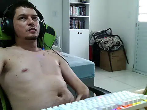 Snapshot of Fussador chatting on January 12, 6:47 pm Fussador online show from January 12, 6:47 pm