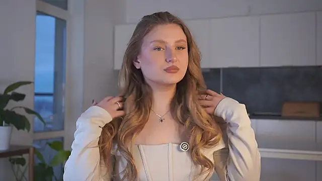 Snapshot of MitsukoBaral chatting on December 4, 4:22 am MitsukoBaral online show from December 4, 4:22 am