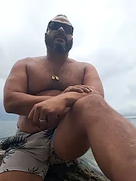 wakahoe online show from March 29, 3:35 pm