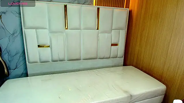 Snapshot of tatiscelis_tf chatting on June 20, 1:05 pm tatiscelis tf online show from June 20, 1:05 pm