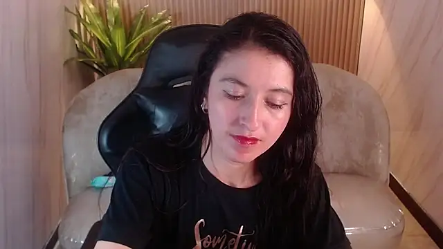 Snapshot of tatiscelis_tf chatting on November 30, 12:55 am tatiscelis tf online show from November 30, 12:55 am