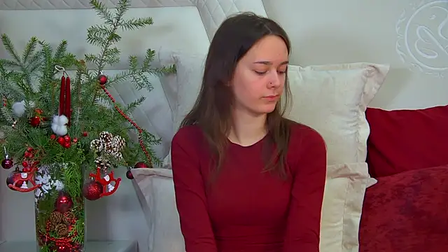 LilyLanes online show from December 17, 6:51 am