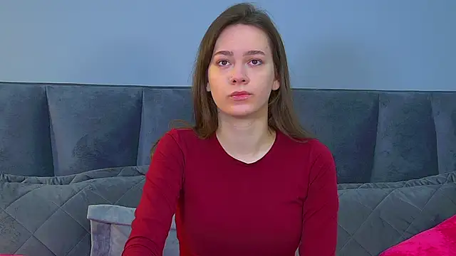 Snapshot of LilyLanes chatting on November 29, 7:19 am LilyLanes online show from November 29, 7:19 am