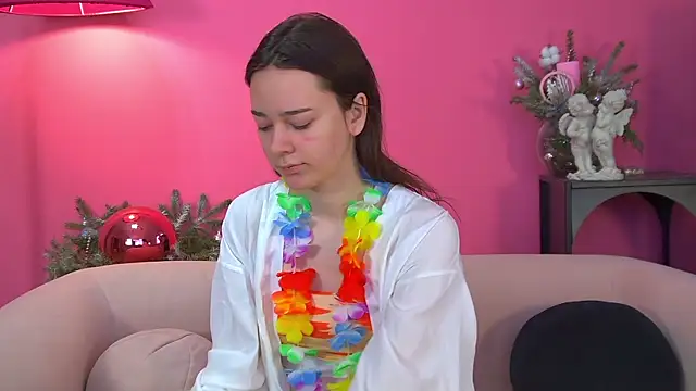 LilyLanes online show from January 12, 7:37 am