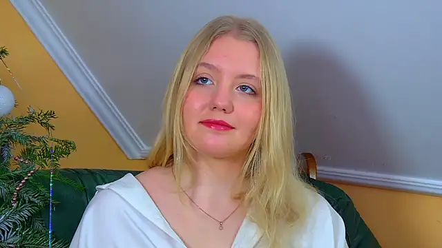 EmilyEvanse online show from December 14, 8:09 am