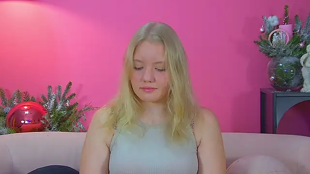 EmilyEvanse online show from December 15, 6:25 pm