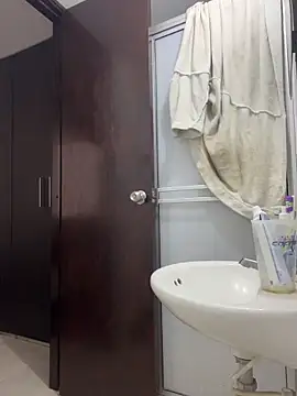 Miia moonn online show from December 22, 11:32 am