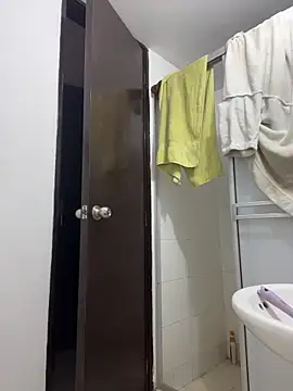 Miia moonn online show from December 20, 11:35 am