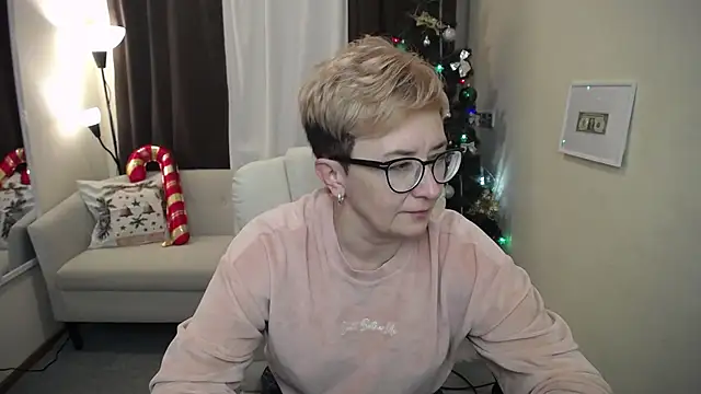 ChristinaRainforce online show from December 1, 1:34 pm