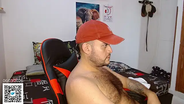 holegape online show from March 6, 6:36 pm