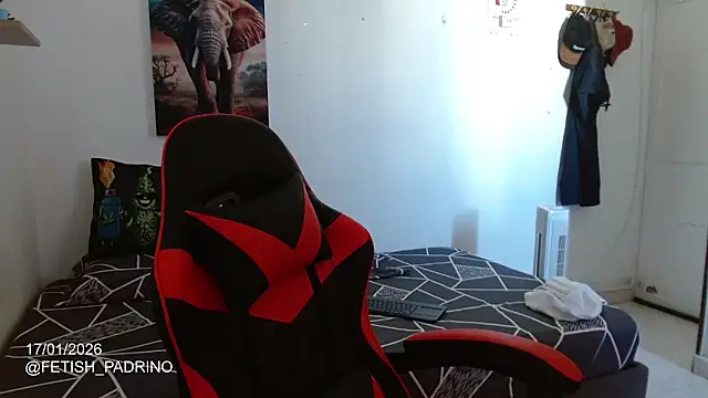 Snapshot of holegape chatting on January 18, 2:20 pm holegape online show from January 18, 2:20 pm