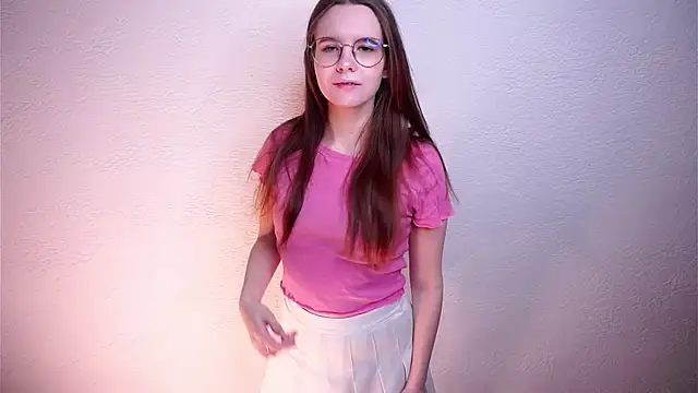 Snapshot of GennieKelso chatting on December 1, 3:13 pm GennieKelso online show from December 1, 3:13 pm