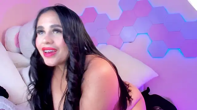 Julietaa 1 online show from May 20, 3:47 am