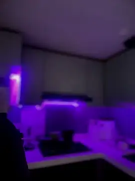 SaraAndrade  online show from April 7, 11:34 am