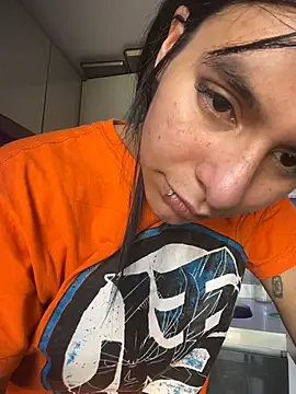 SaraAndrade  online show from March 4, 1:19 pm