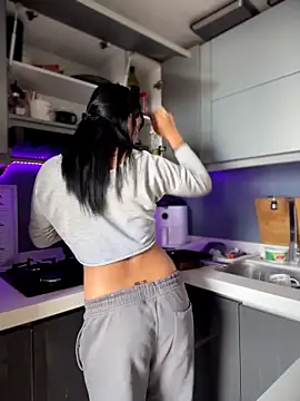 SaraAndrade  online show from March 27, 3:24 pm