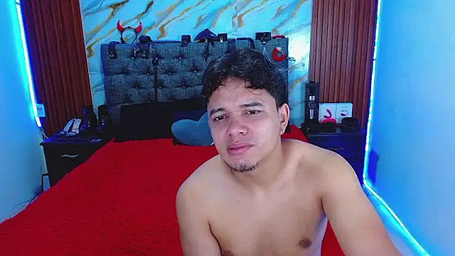 Meryandcris online show from March 29, 6:48 am