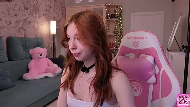 eva aria online show from March 29, 9:05 pm