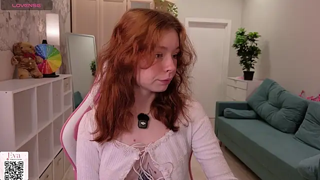 Snapshot of eva_aria chatting on June 12, 1:03 am eva aria online show from June 12, 1:03 am