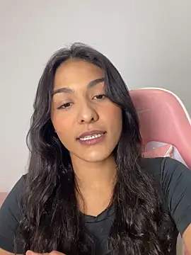 Laurapocahontas online show from November 27, 6:52 pm