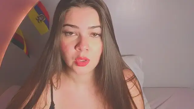 amyvans  online show from June 24, 8:39 pm