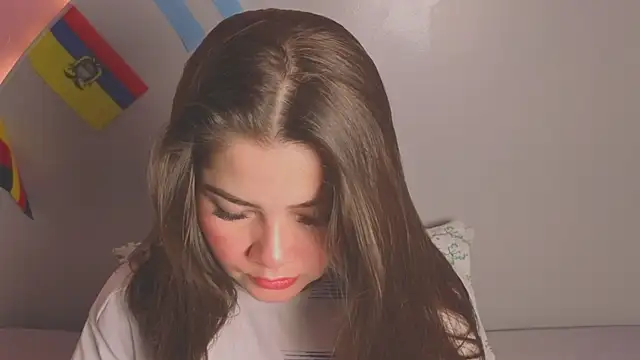 Snapshot of amyvans_ chatting on July 4, 8:57 pm amyvans online show from July 4, 8:57 pm