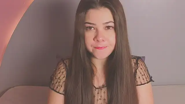 amyvans  online show from May 13, 9:33 pm