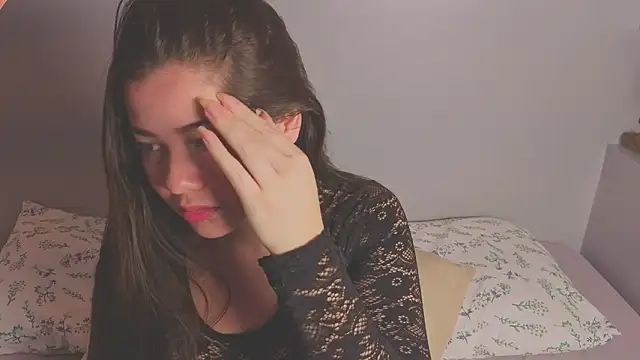 amyvans  online show from March 8, 8:12 pm
