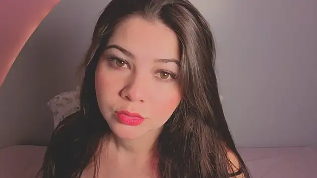 Snapshot of amyvans_ chatting on July 22, 9:06 pm amyvans online show from July 22, 9:06 pm