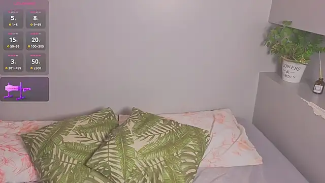 amyvans  online show from February 6, 9:11 pm