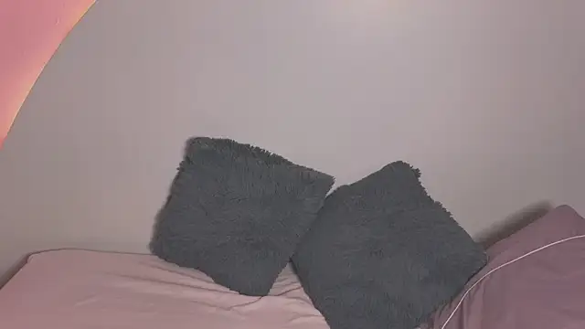 amyvans  online show from May 16, 1:48 am