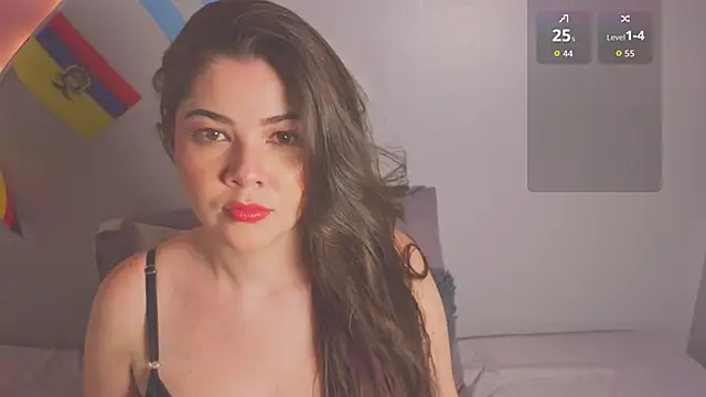 amyvans  online show from June 18, 8:47 pm