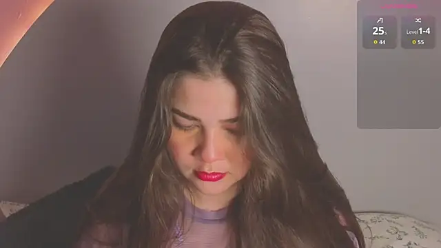 amyvans  online show from June 4, 9:30 pm