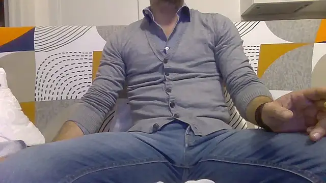 Eroshotlicker online show from December 15, 9:31 pm