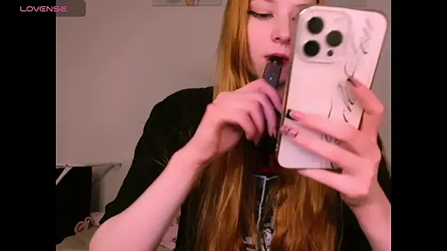  Milana Sparkl75  online show from March 25, 10:52 pm