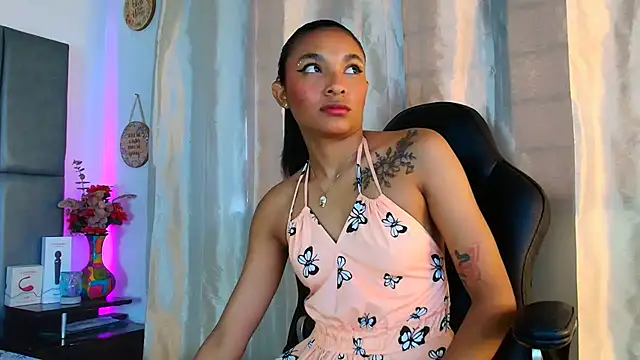 TashaNaughty4u online show from March 21, 7:40 pm