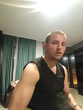 Razvan696969 online show from April 7, 6:54 pm