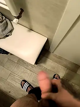 Razvan696969 online show from February 28, 3:33 pm