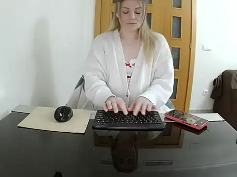 Adelyxveex online show from December 3, 11:58 pm