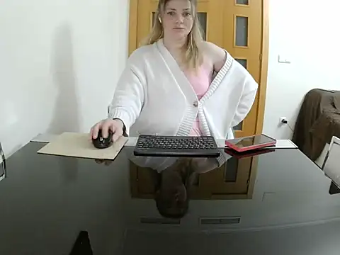 Adelyxveex online show from January 10, 11:44 pm