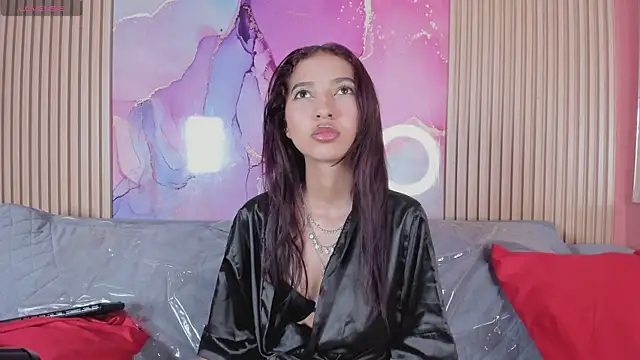 Maybeelin  online show from November 25, 10:21 pm