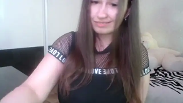 ElviraCutiee online show from April 15, 1:26 pm